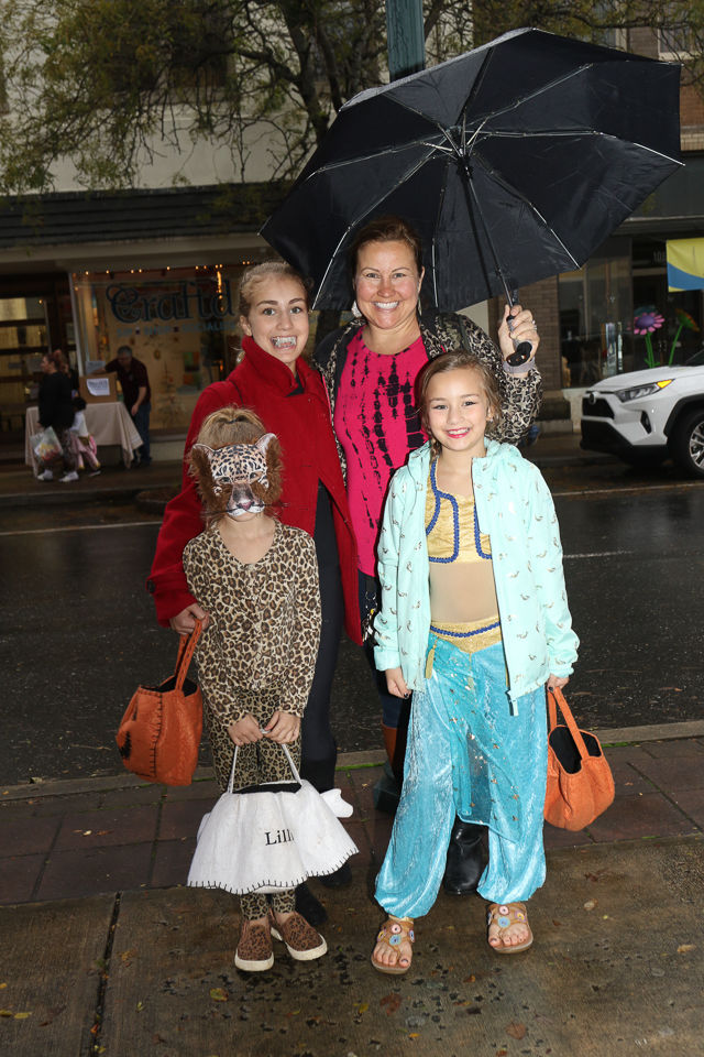 Halloween Trick or Treat Downtown Morganton 2019-9580.JPG